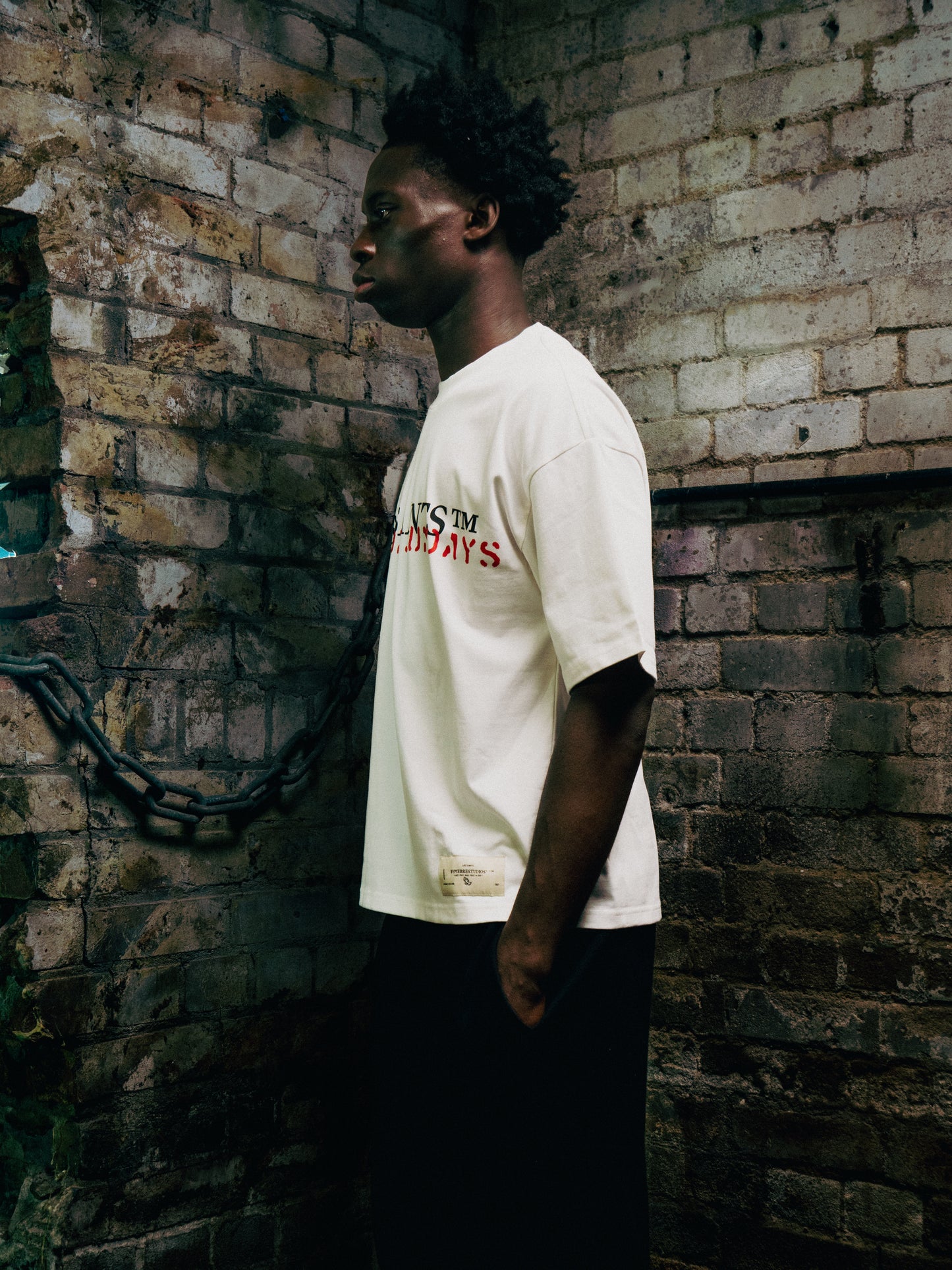 CLOSED ON SUNDAYS T-SHIRT